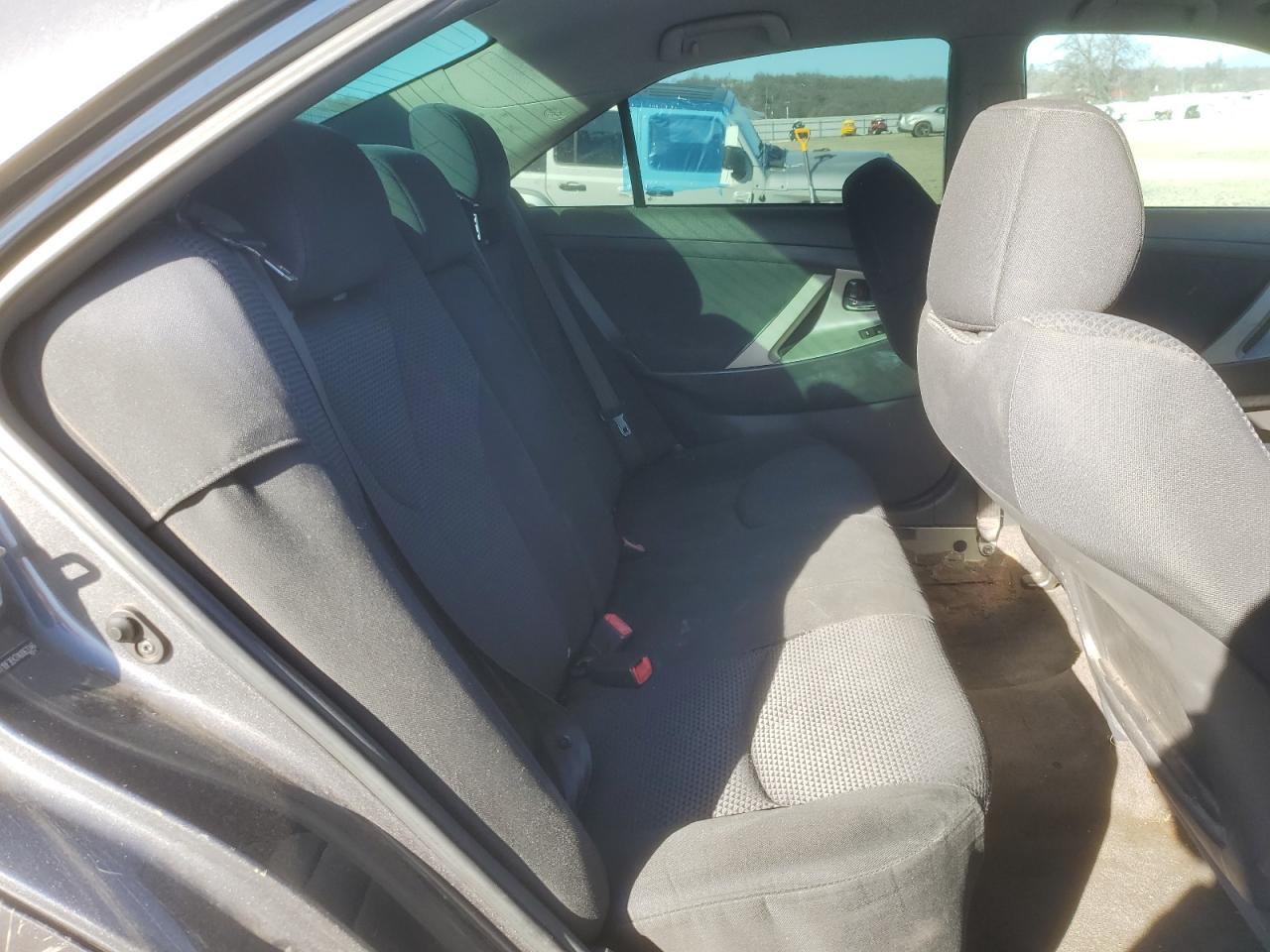2010 Toyota Camry - Image 10