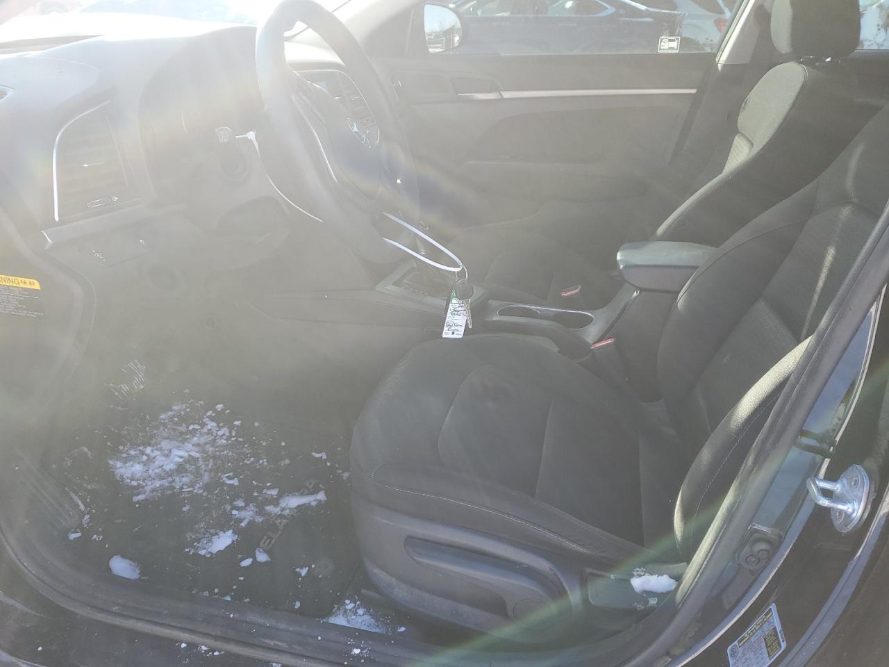 2018 Hyundai Elantra - Image 7