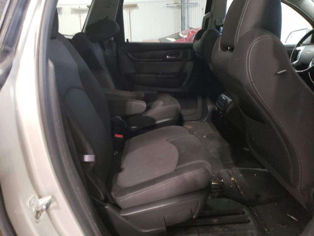 2013 Chevrolet Traverse - Image 12
