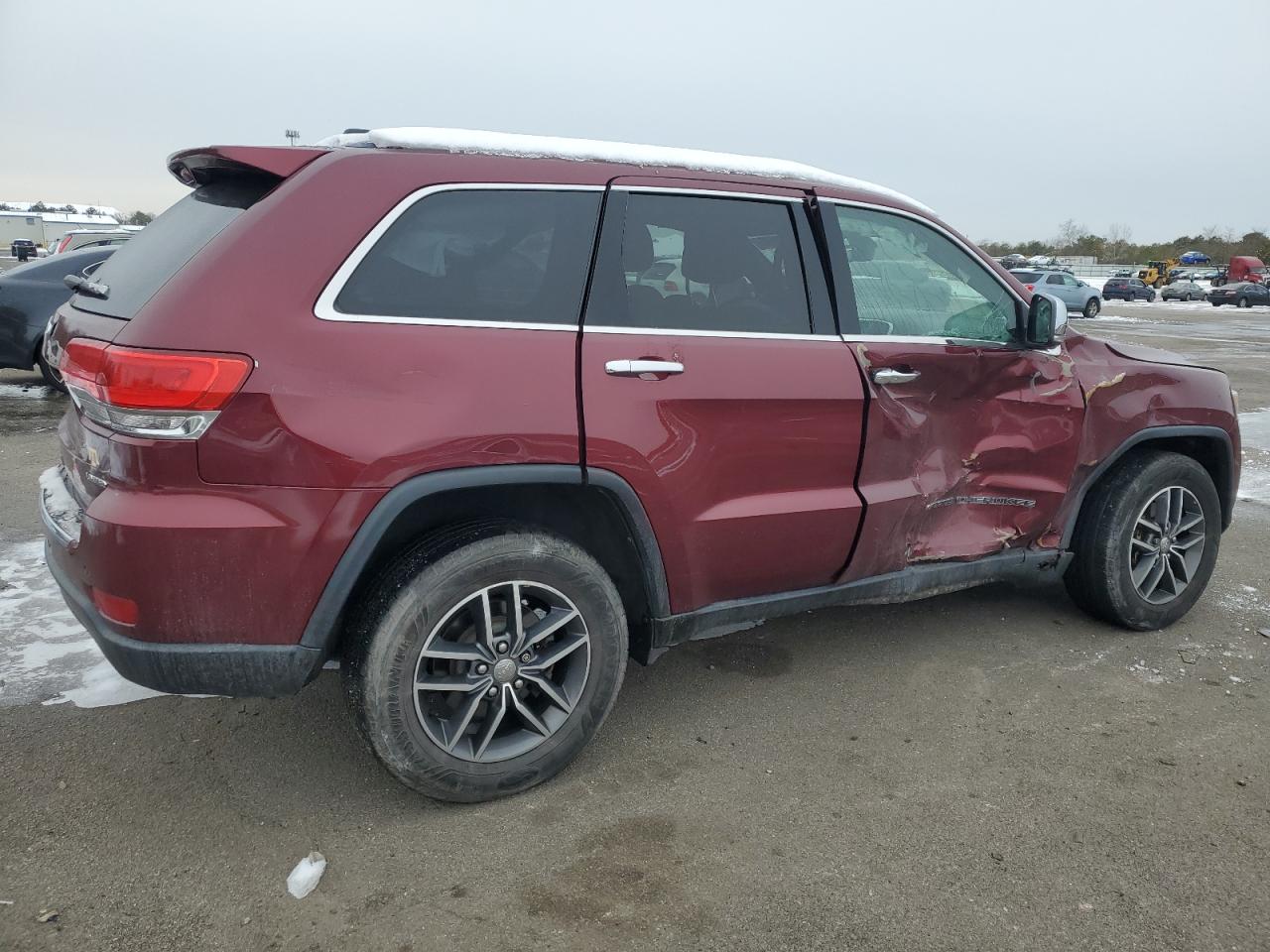 2018 Jeep Cherokee - Image 3