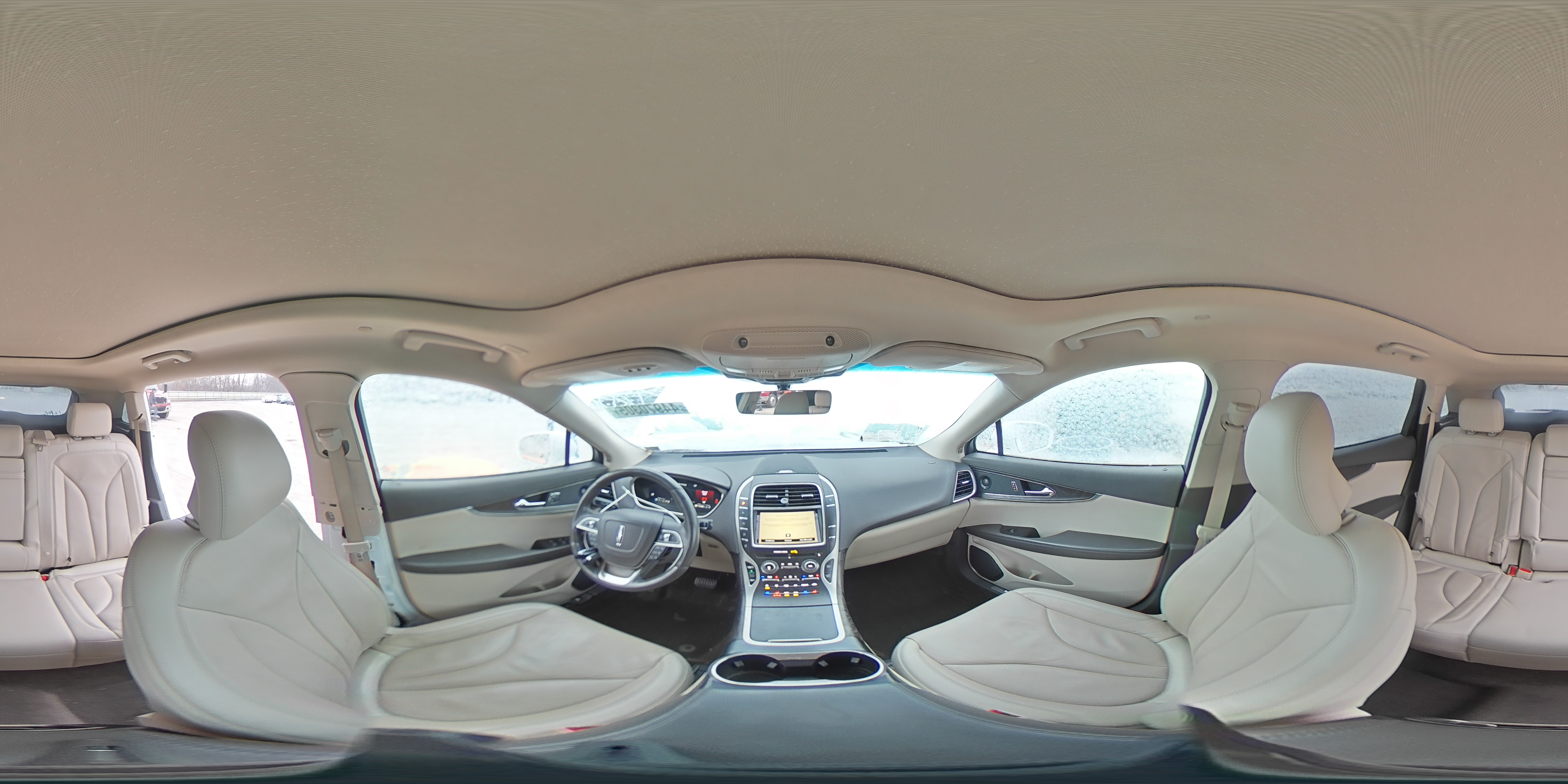 2019 Lincoln Nautilus - Image 13