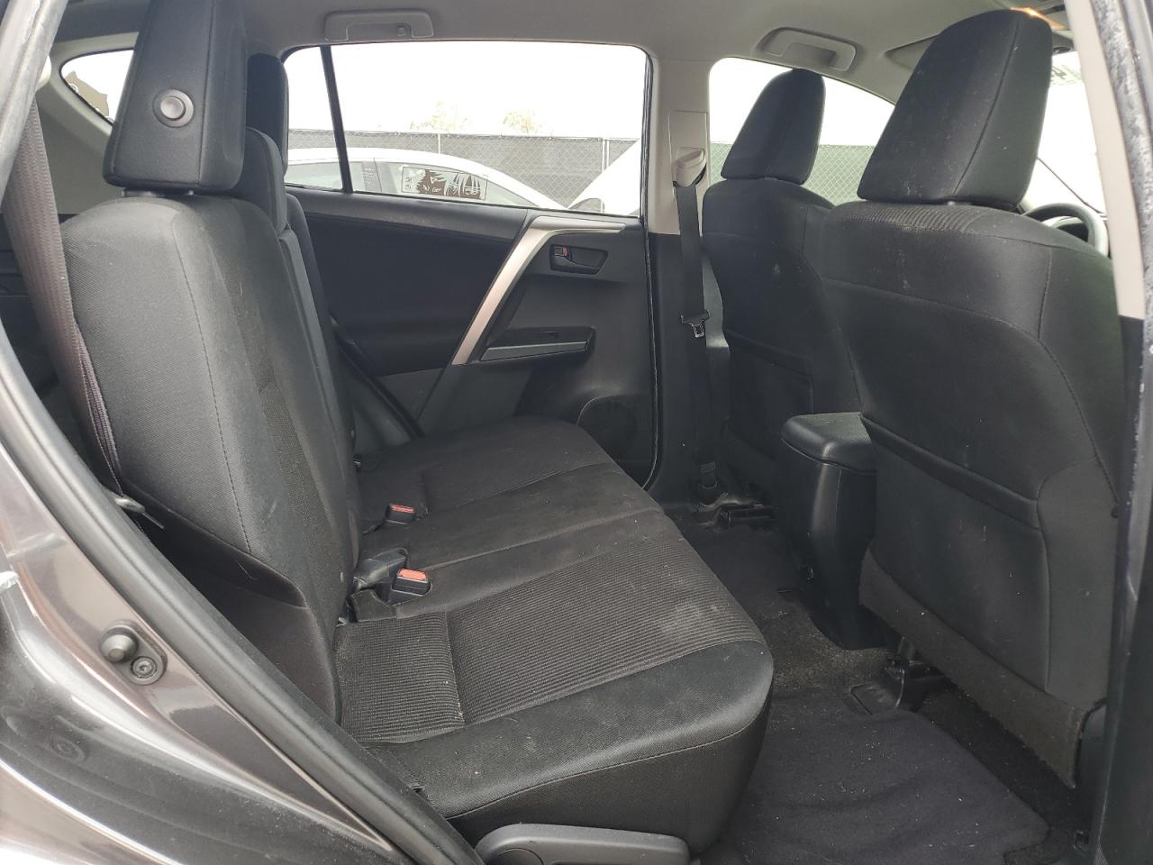 2018 Toyota RAV 4 - Image 6