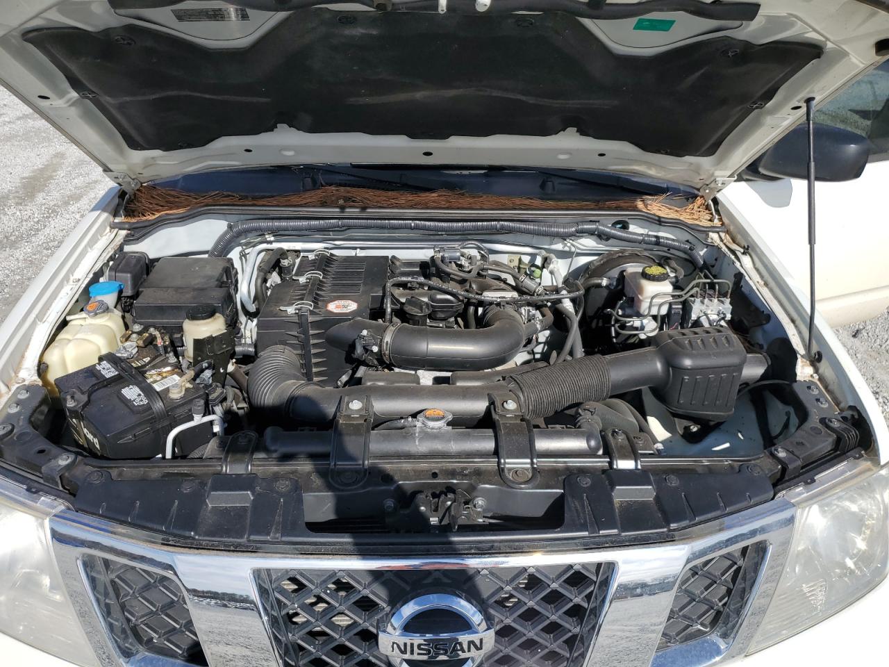 2014 Nissan Navara (Frontier) - Image 11