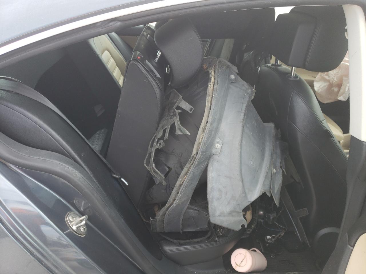 2013 Volkswagen Passat CC - Image 11