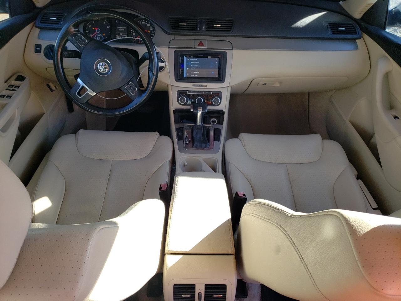 2010 Volkswagen Passat VIN: WVWJM7AE144981 Lot: 88792805