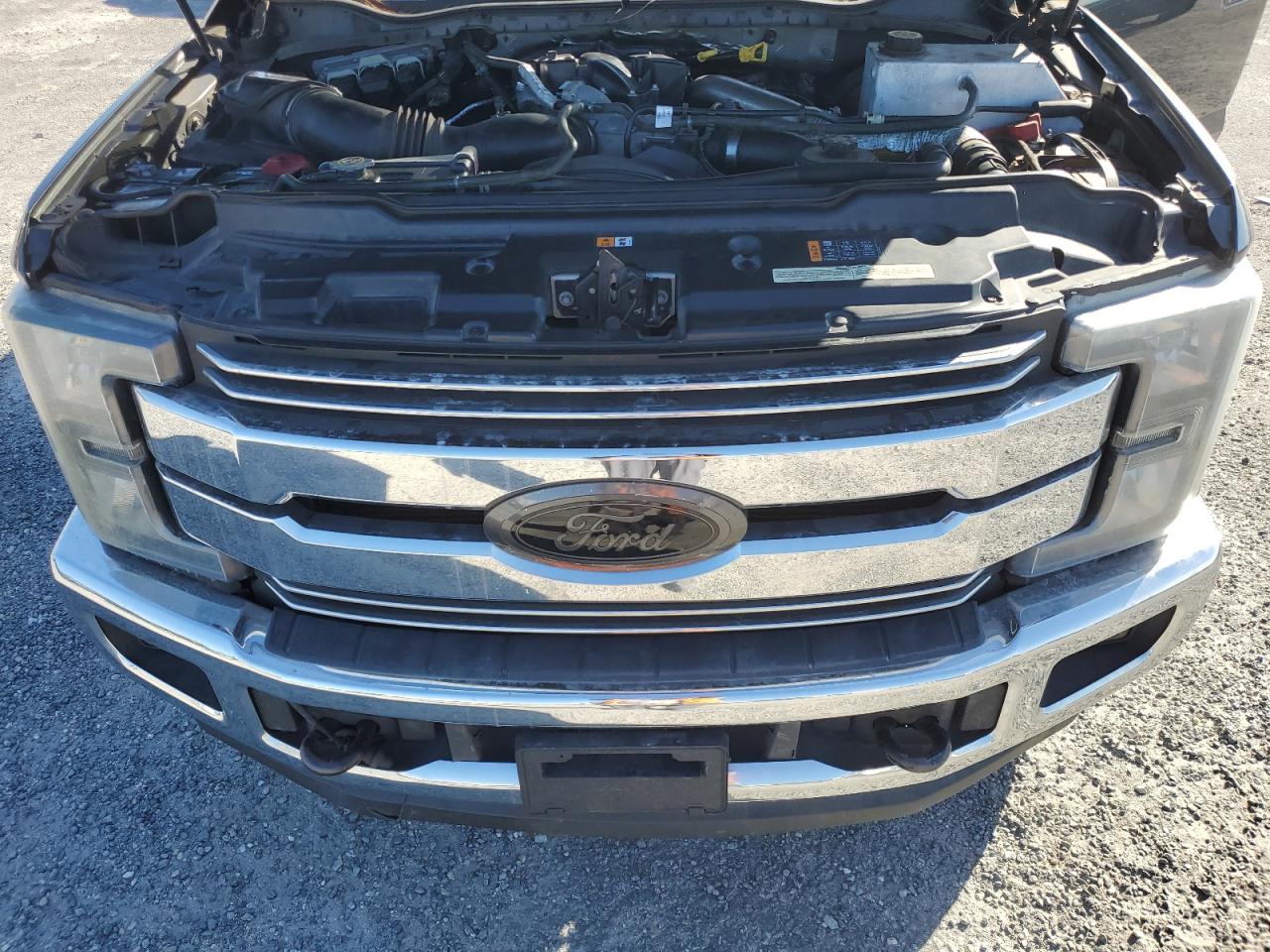 2017 Ford F350 - Image 11