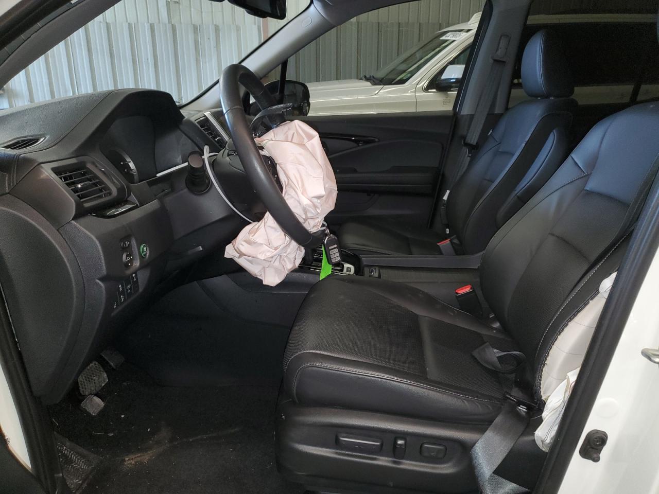 2019 Honda Ridgeline - Image 7