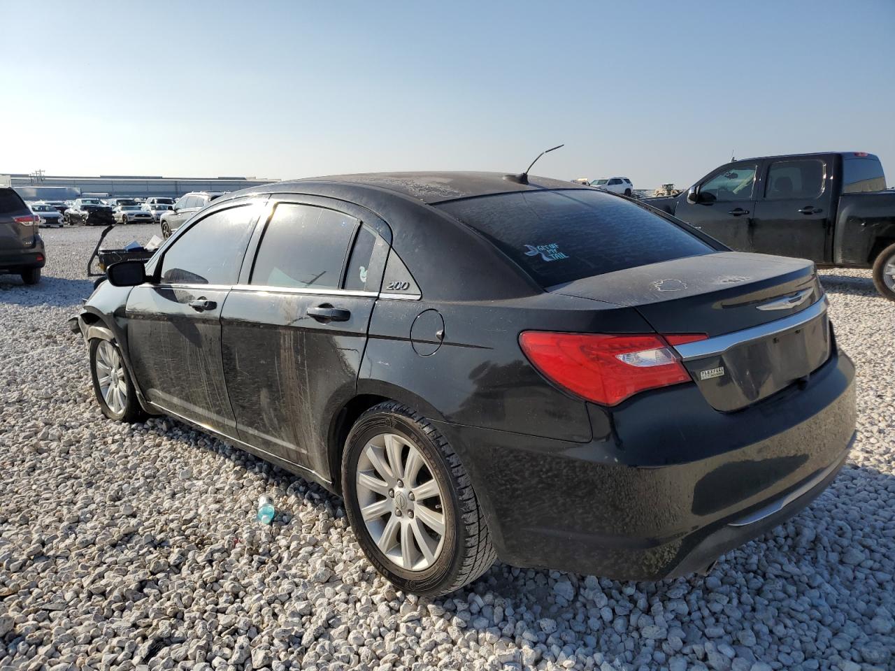 2014 Chrysler 200 - Image 2