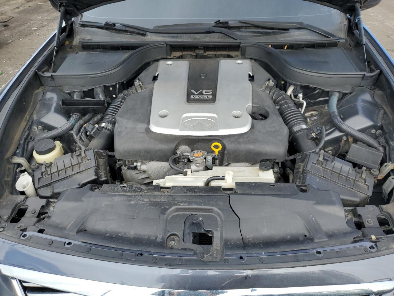 2012 Infiniti G - Image 12