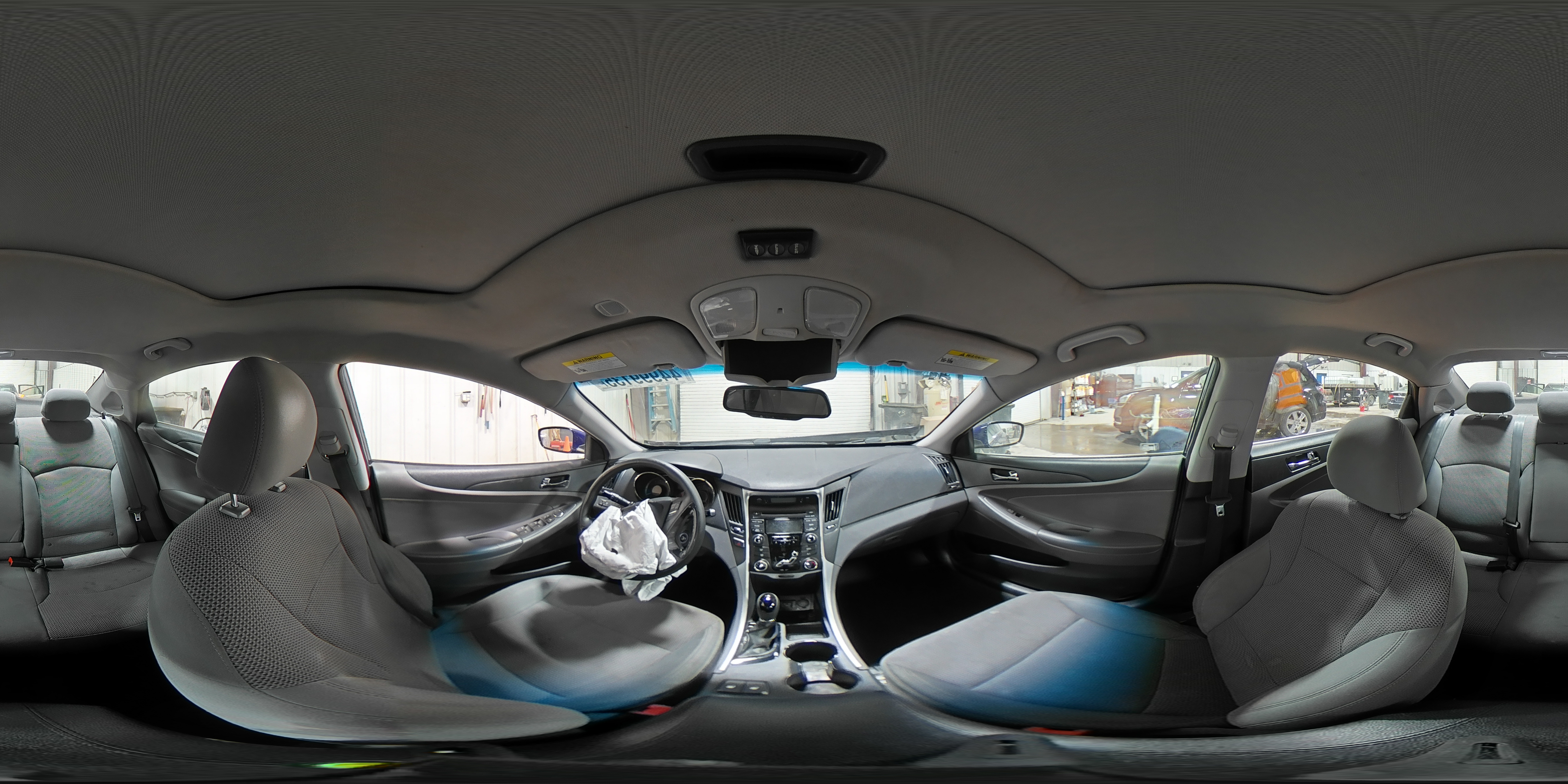 2013 Hyundai Sonata - Image 12