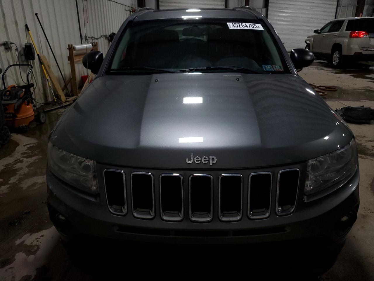 2012 Jeep Compass - Image 5