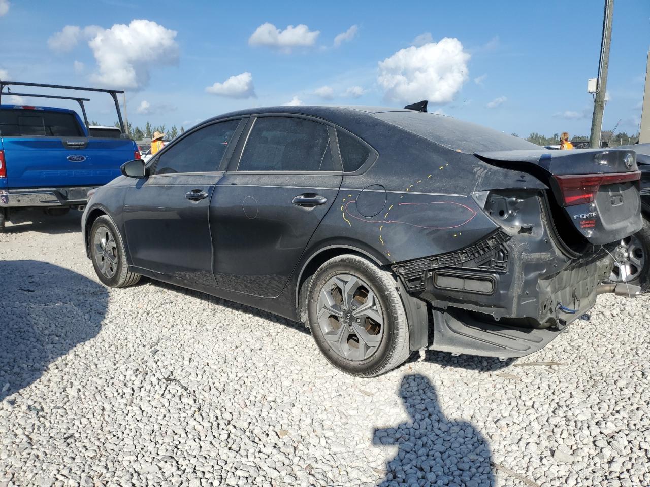 2019 Kia Forte - Image 2