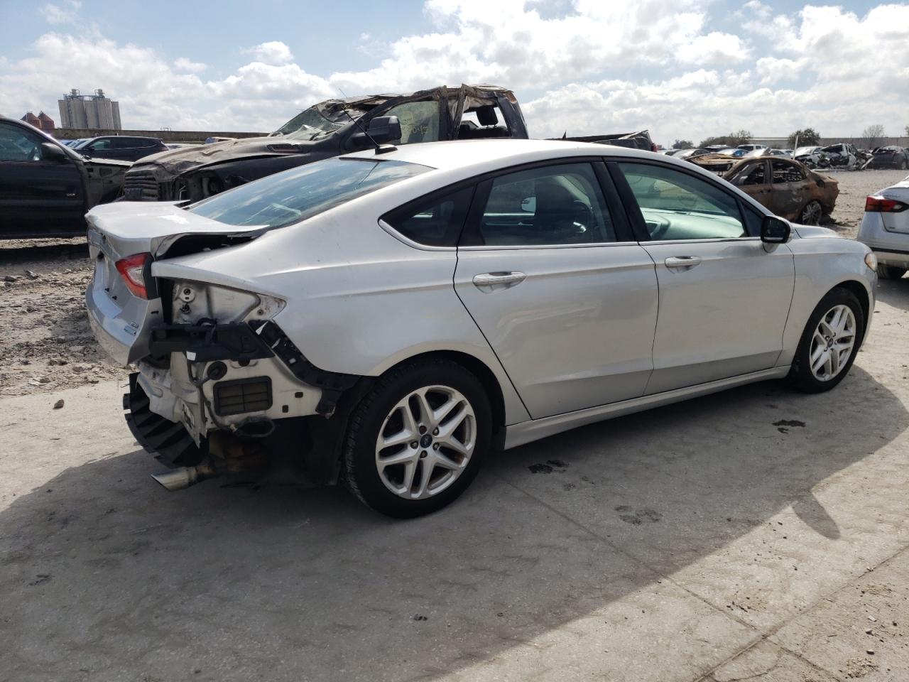 2016 Ford Fusion - Image 3