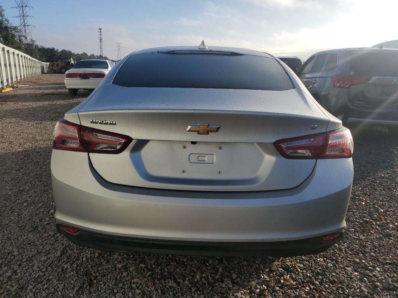 2019 Chevrolet Malibu - Image 6