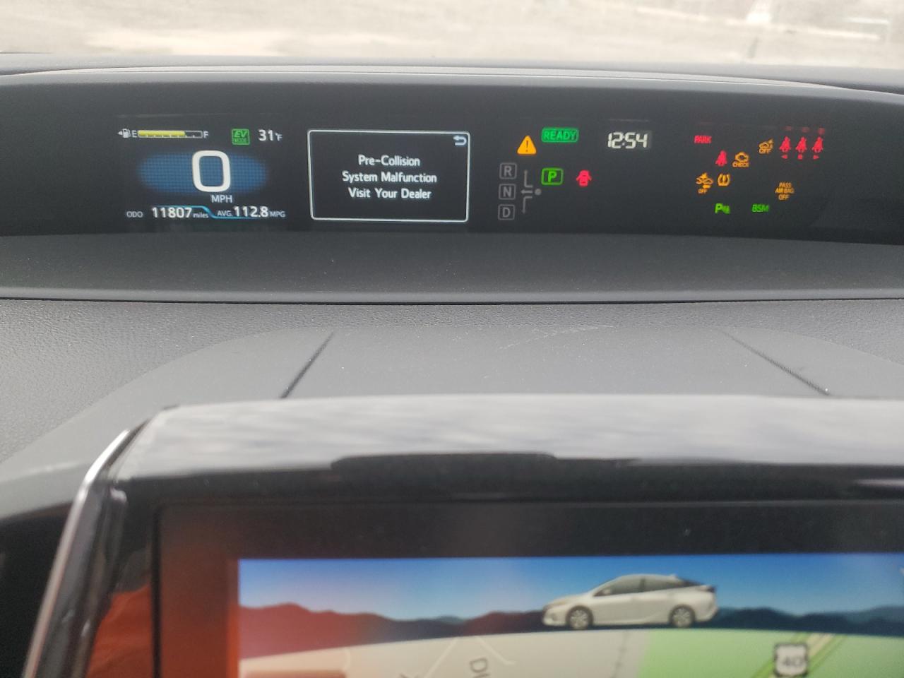2022 Toyota Prius - Image 9