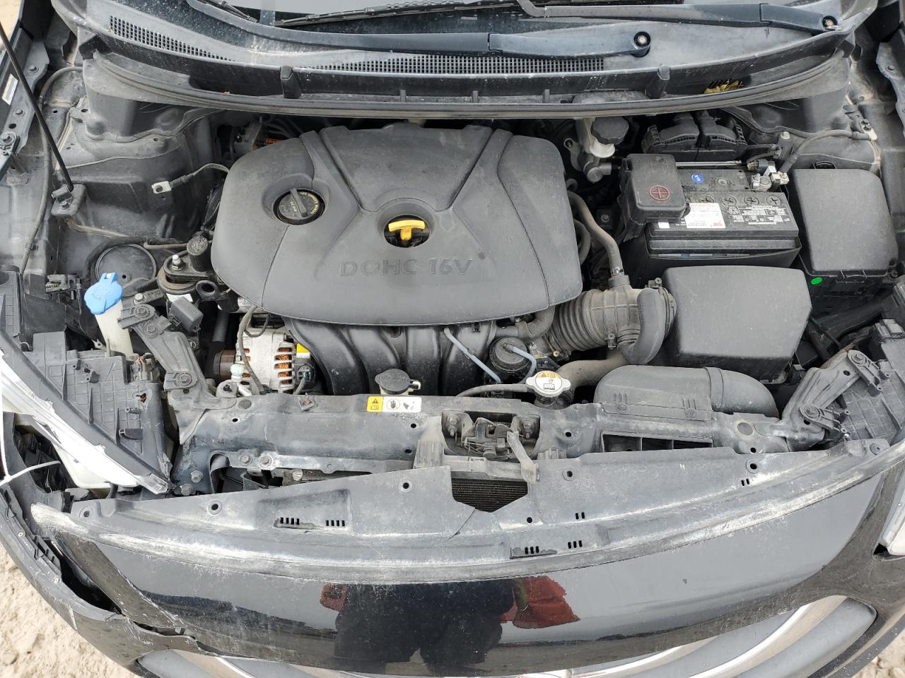 2013 Hyundai Elantra - Image 11