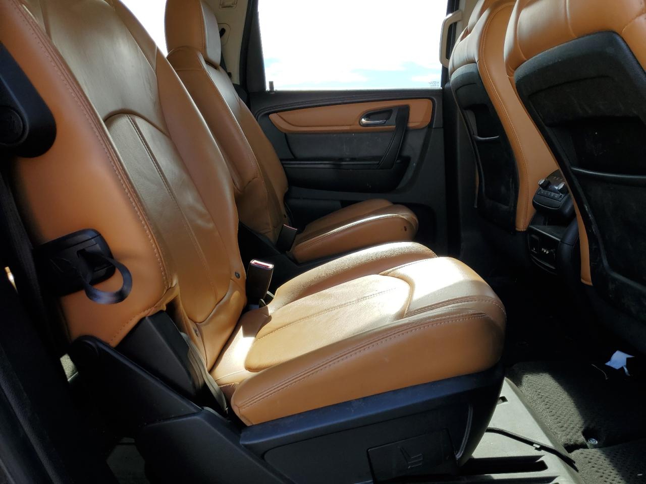 2013 Chevrolet Traverse - Image 12