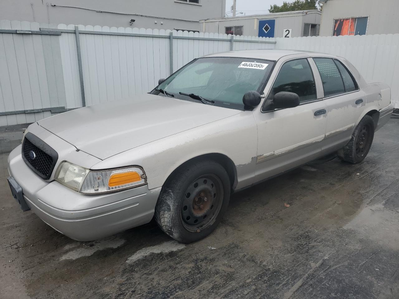 2011 Ford Crown Victoria Police Interceptor for Sale in Opa Locka, FL - Minor Dent/Scratches
