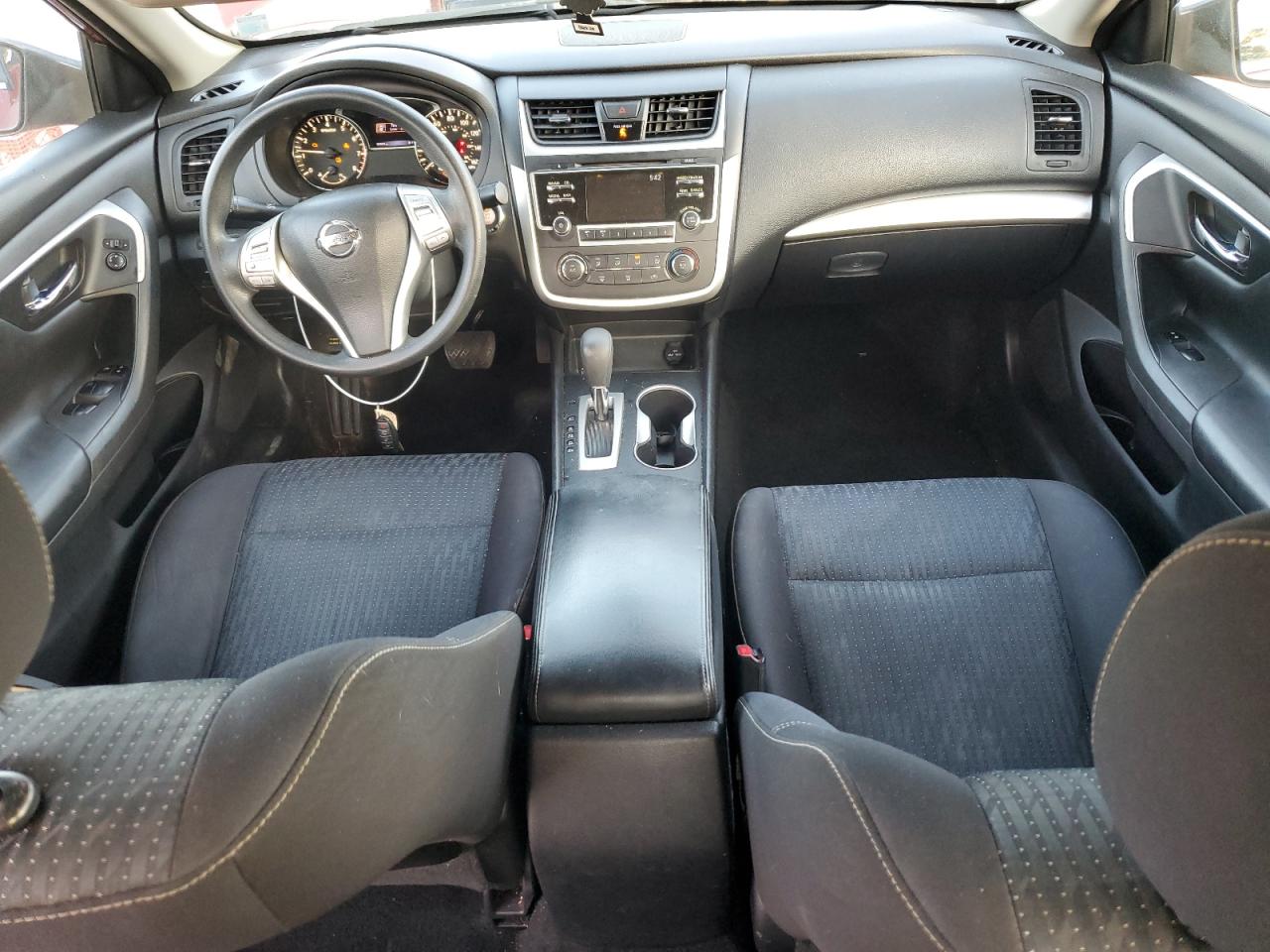 2016 Nissan Altima - Image 8