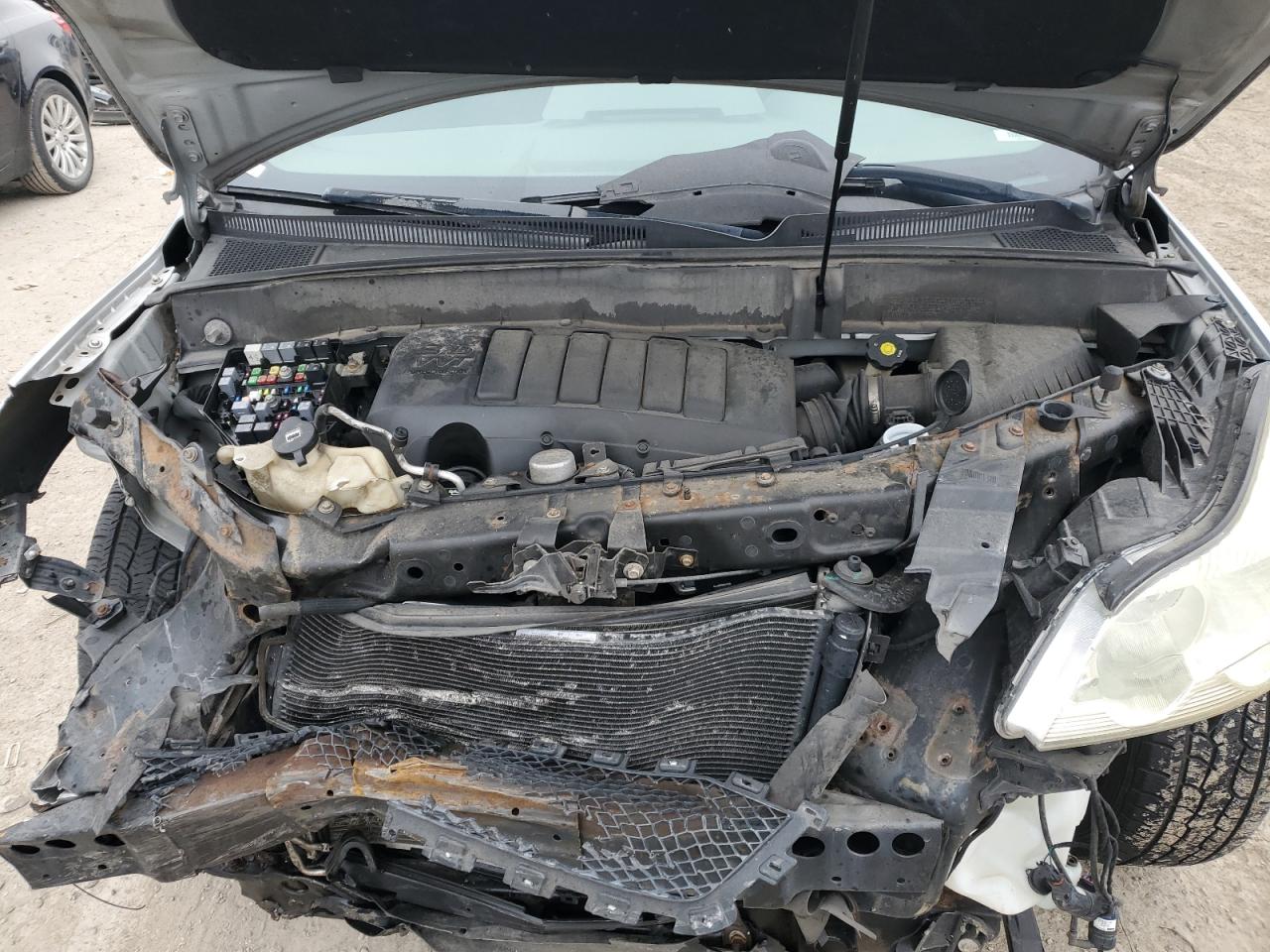 2009 Chevrolet Traverse - Image 14