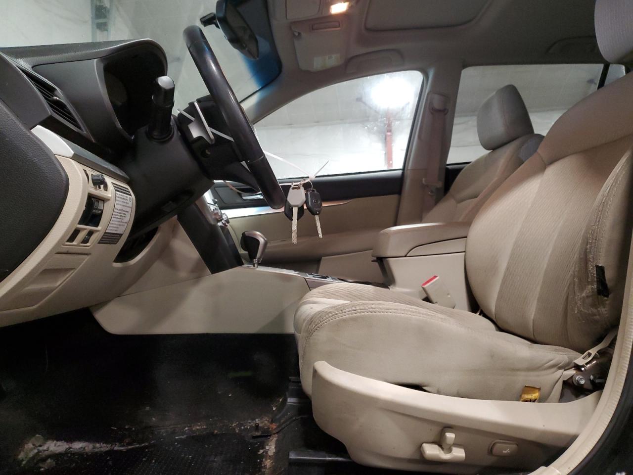 2010 Subaru Outback - Image 7