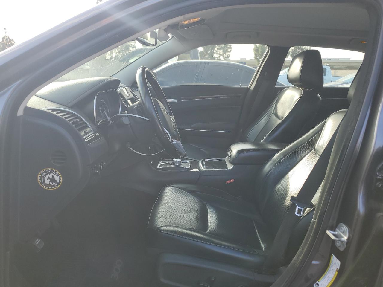 2017 Chrysler 300 - Image 7