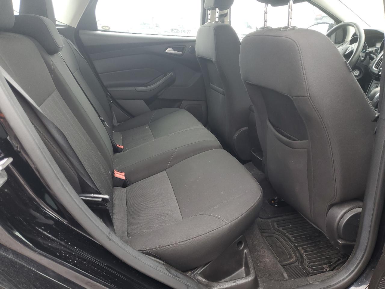 2017 Ford Focus - Image 11