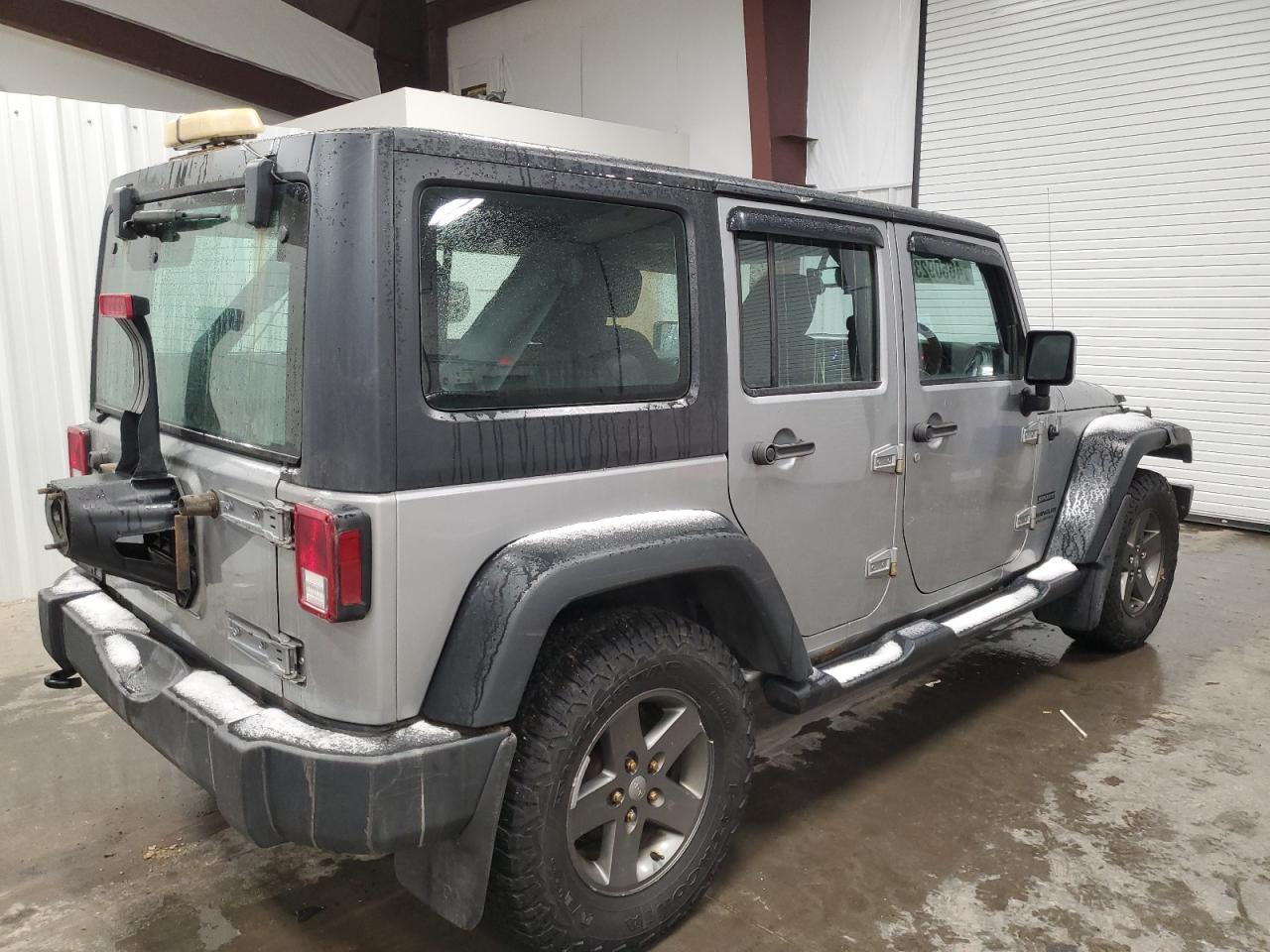 2016 Jeep Wrangler - Image 3