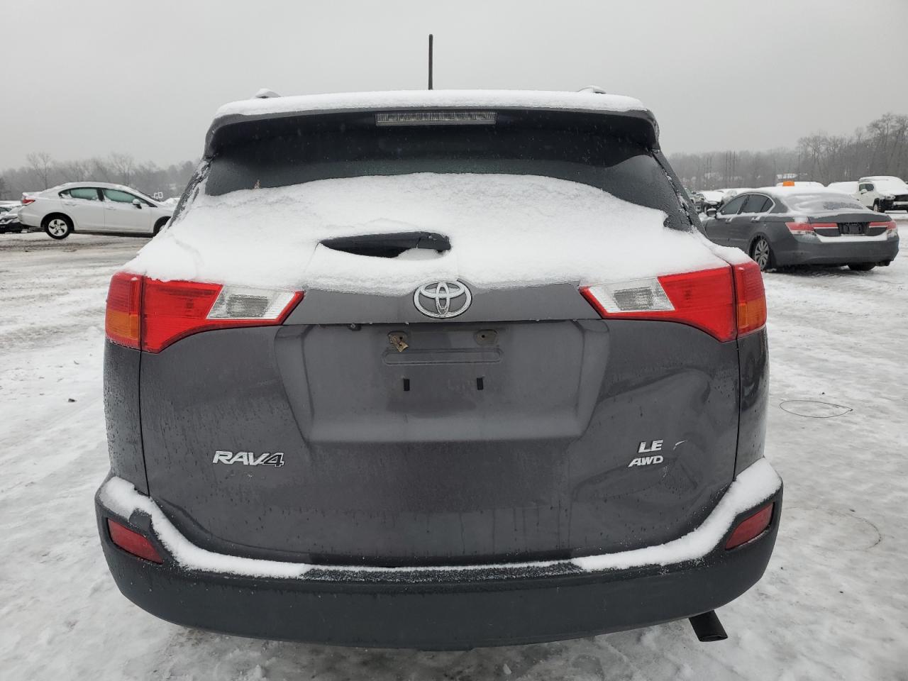 2015 Toyota RAV 4 - Image 6