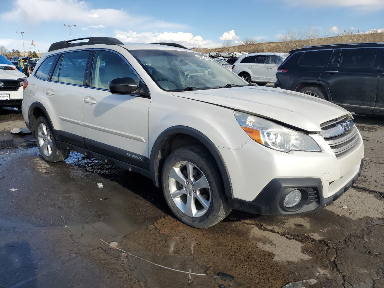 2014 Subaru Outback - Image 4