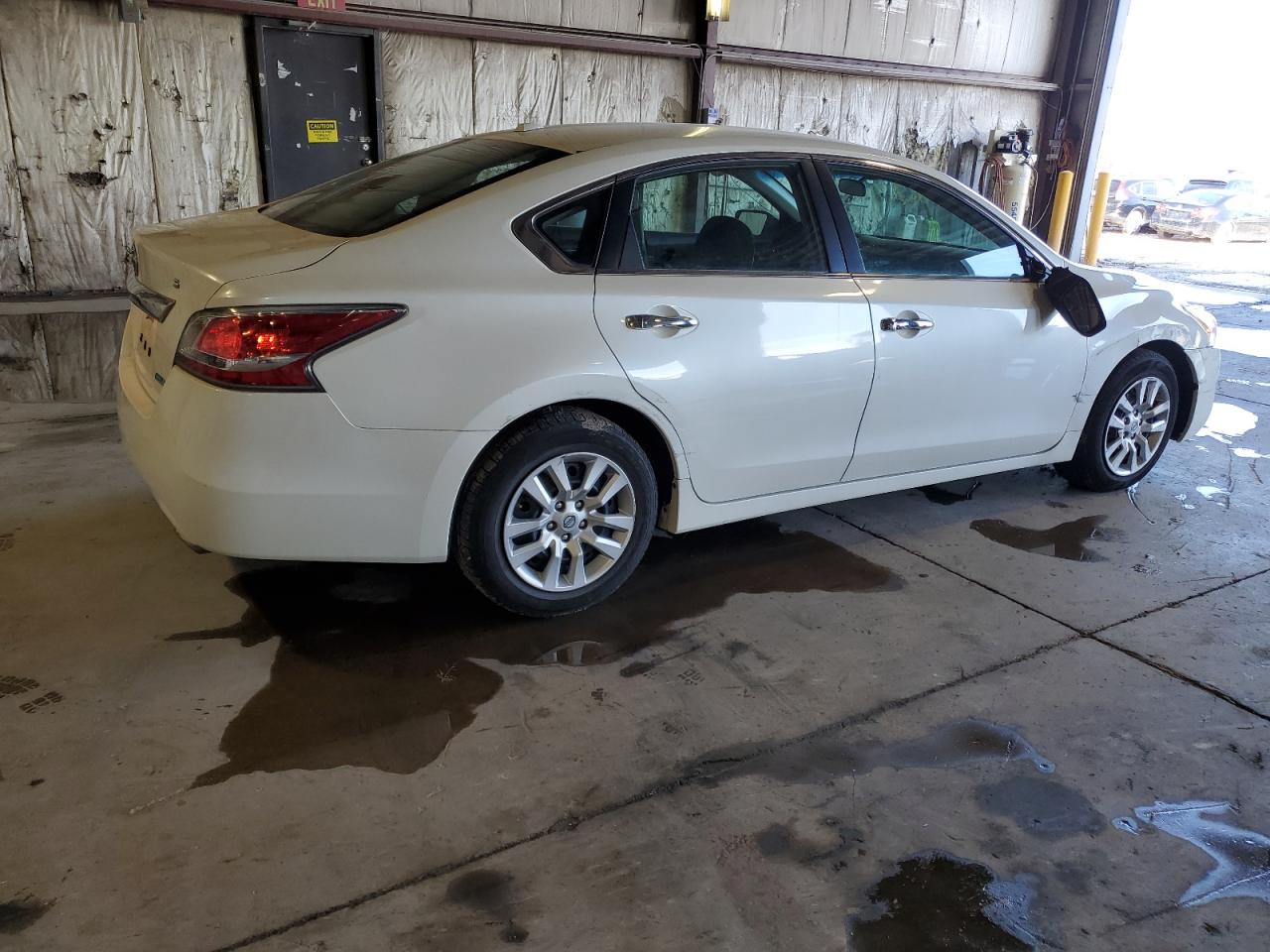 2014 Nissan Altima - Image 3