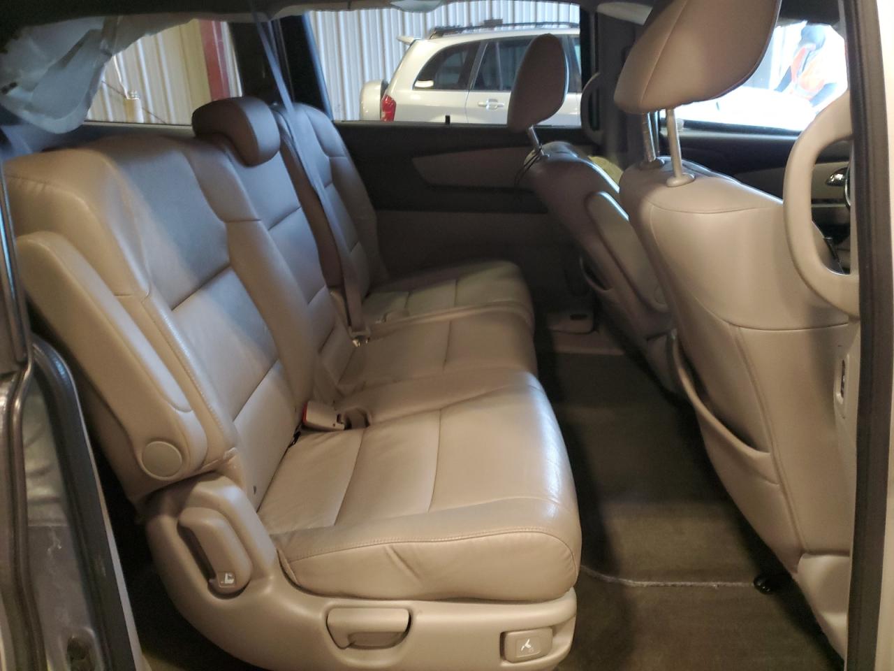 2014 Honda Odyssey - Image 12