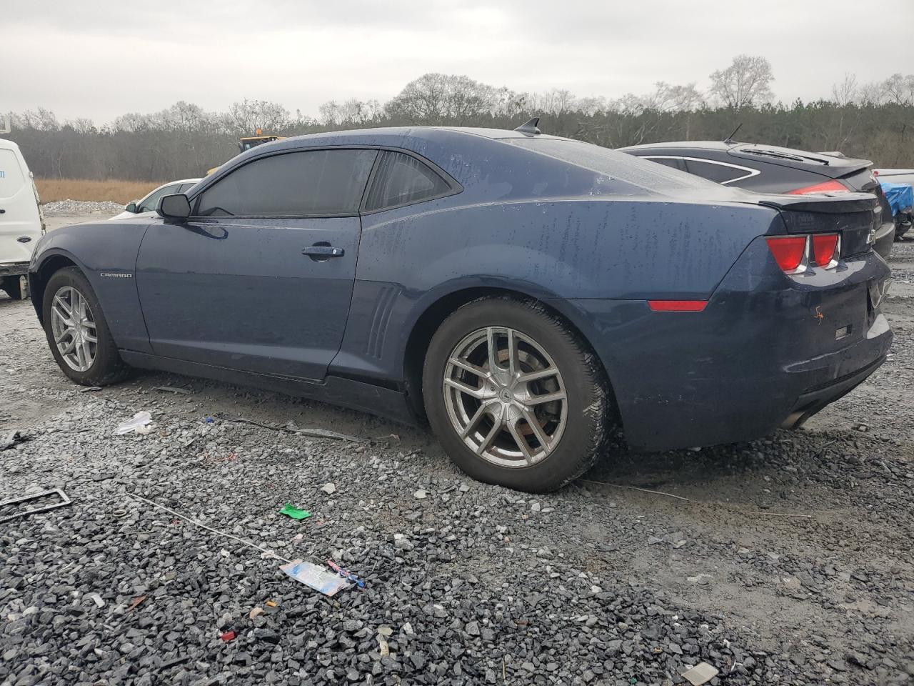 2011 Chevrolet Camaro - Image 2