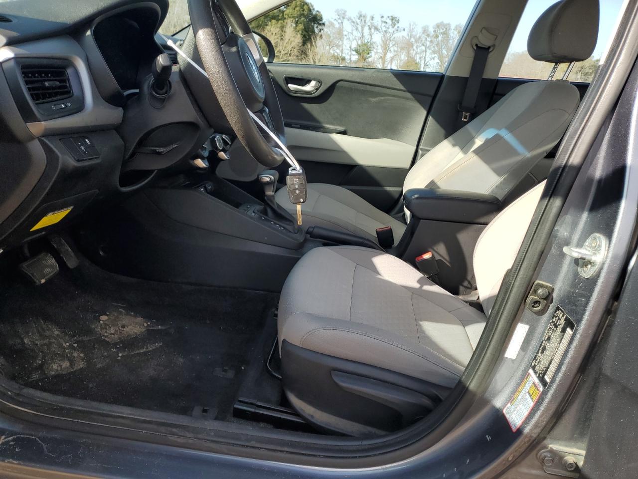 2020 Kia Rio - Image 7