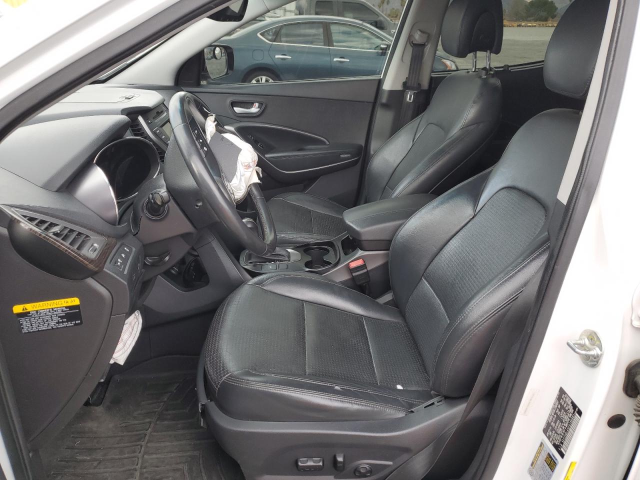 2014 Hyundai Santa Fe - Image 7