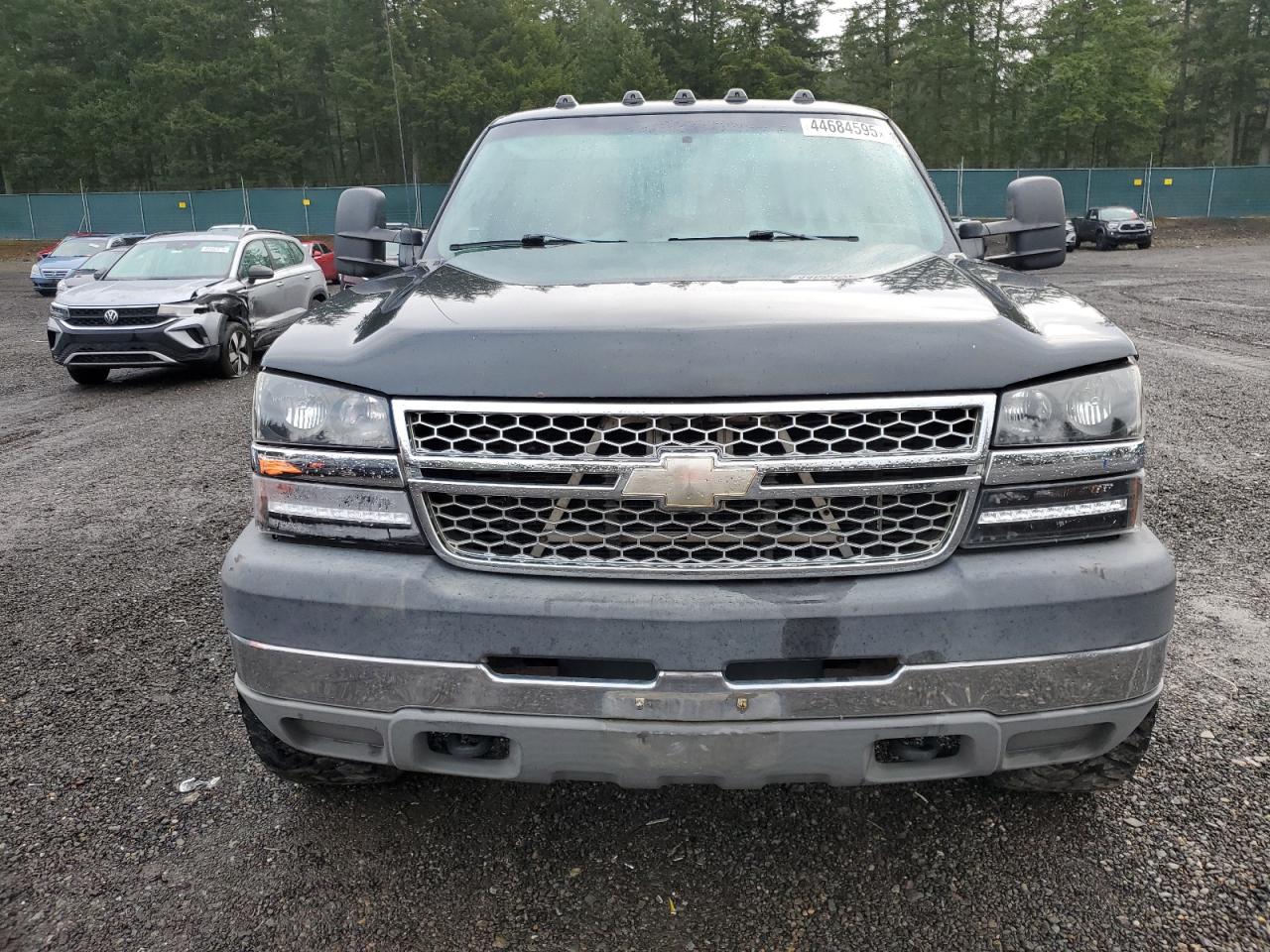 2005 Chevrolet Silverado - Image 5