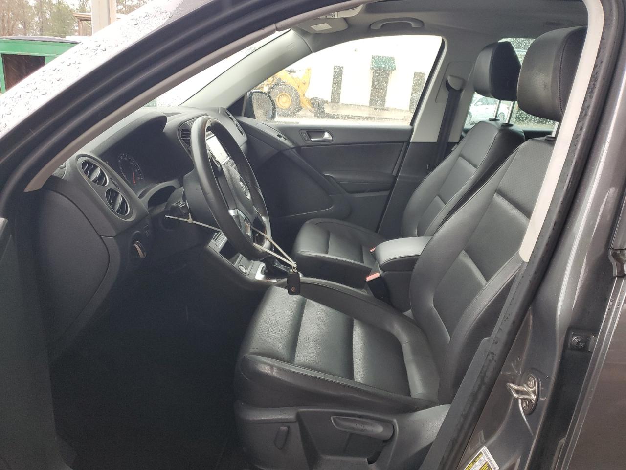 2015 Volkswagen Tiguan - Image 7