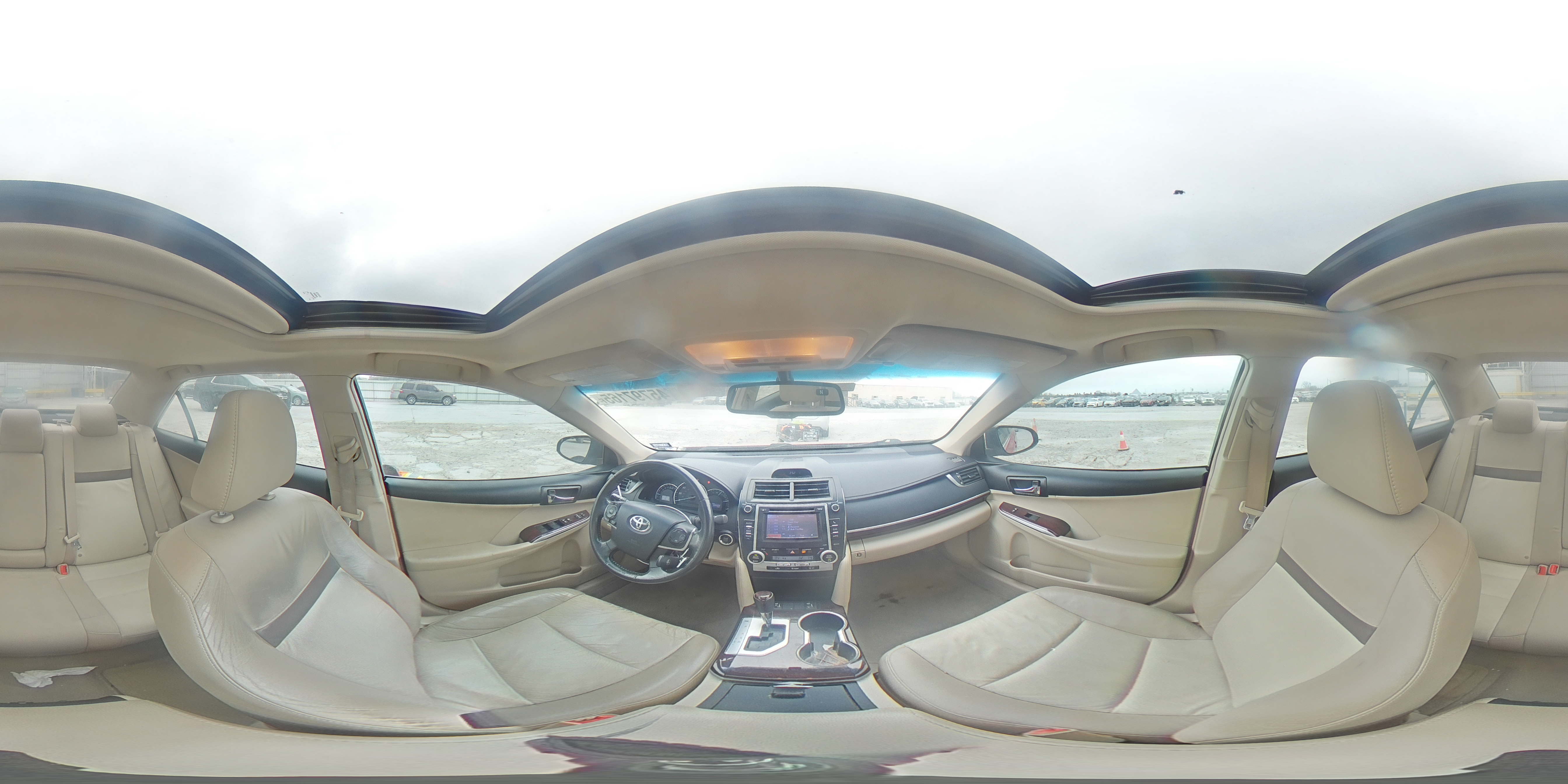 2012 Toyota Camry - Image 13