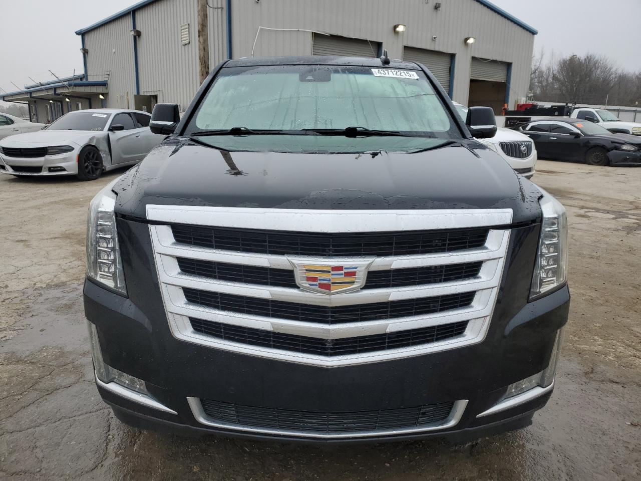 2017 Cadillac Escalade - Image 5