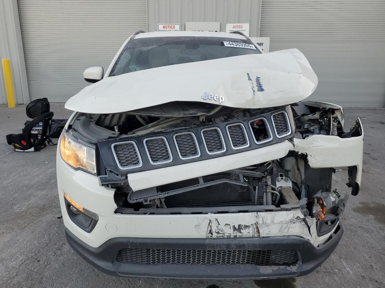2019 Jeep Compass - Image 5