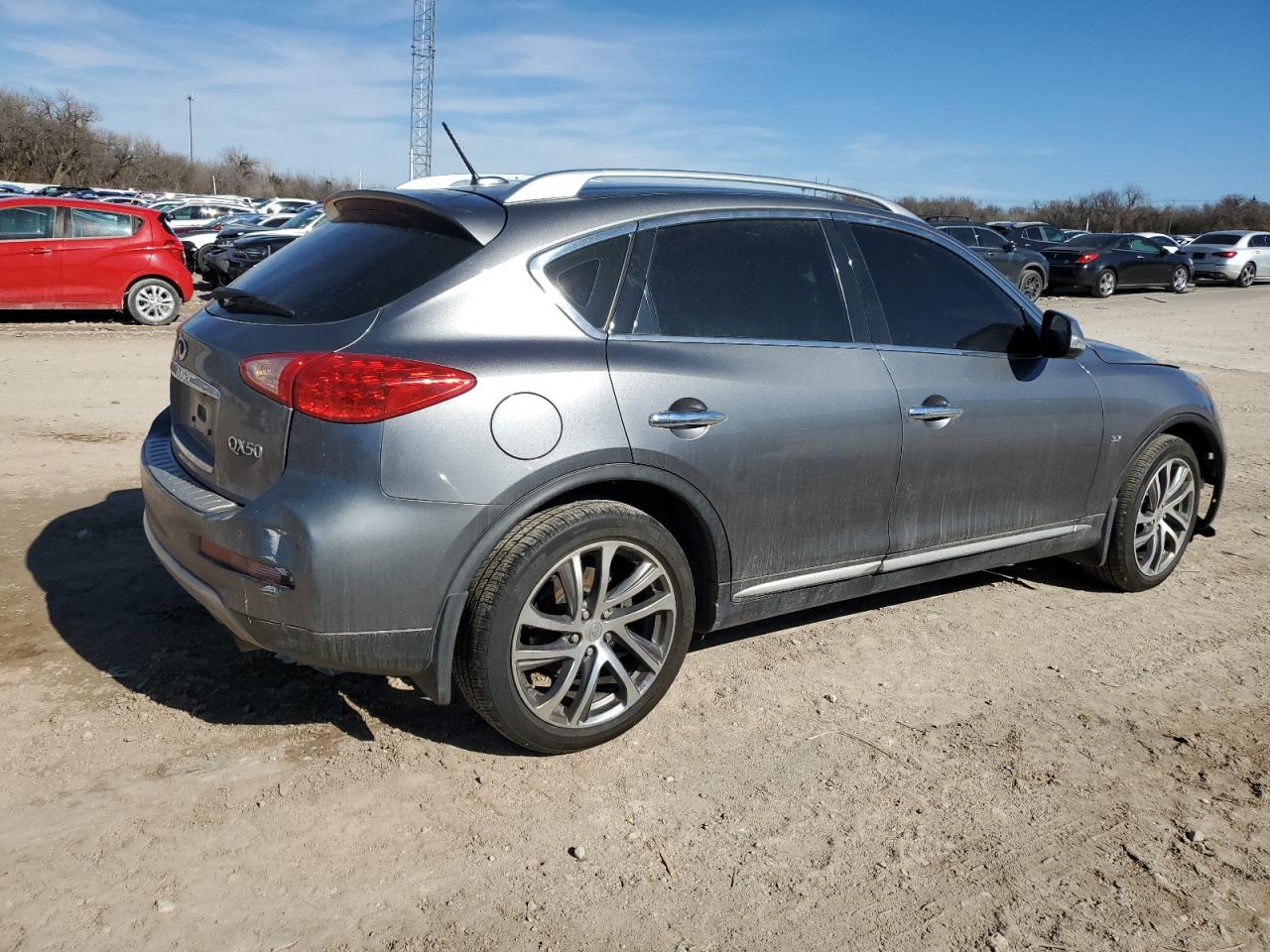 2017 Infiniti QX50 - Image 3