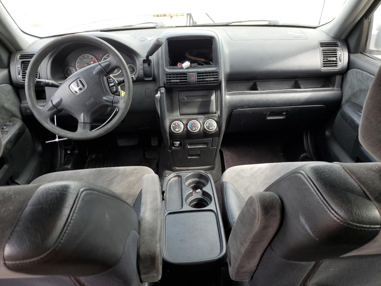 2004 Honda CR-V - Image 8