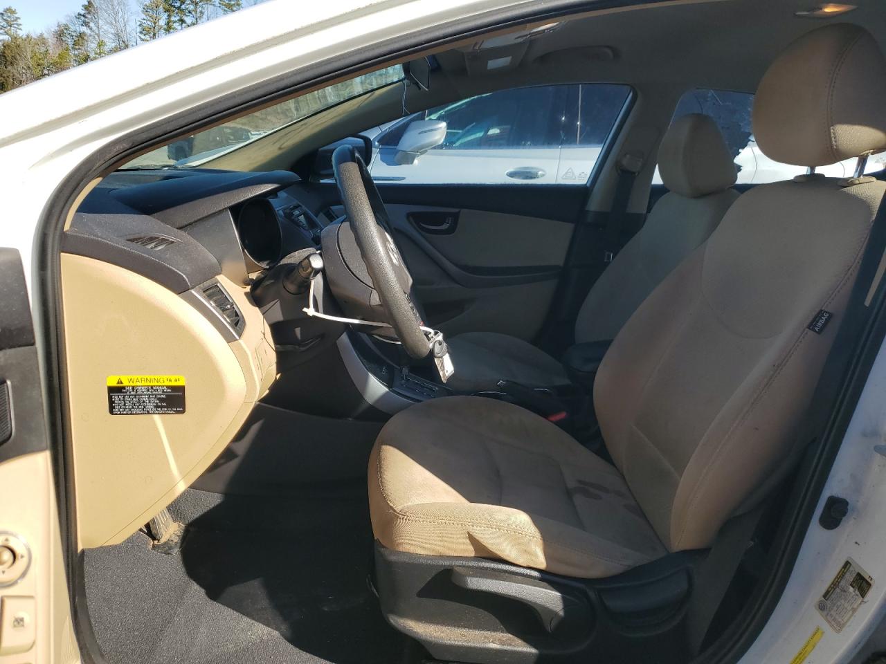 2013 Hyundai Elantra - Image 7
