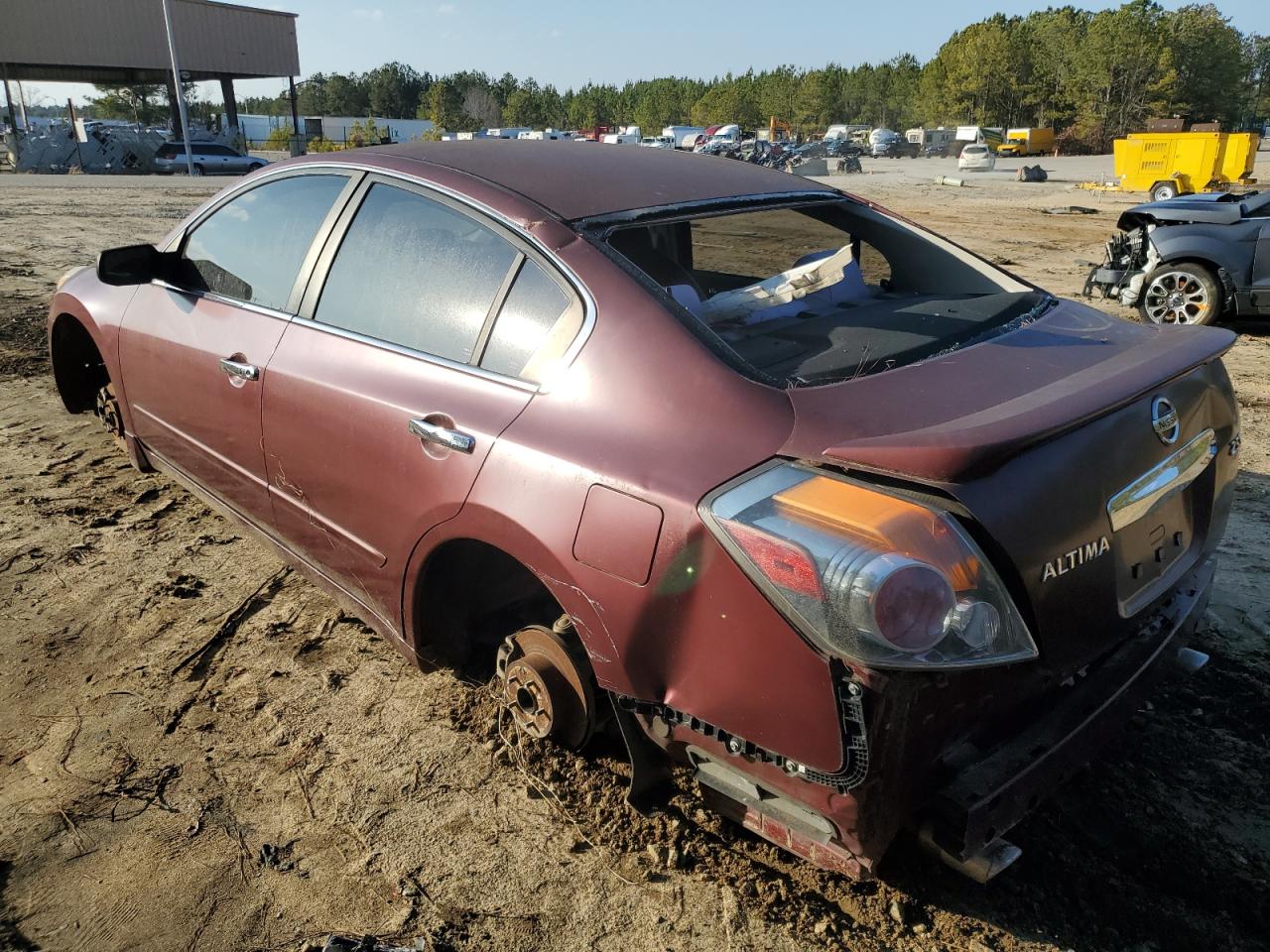 2012 Nissan Altima - Image 2