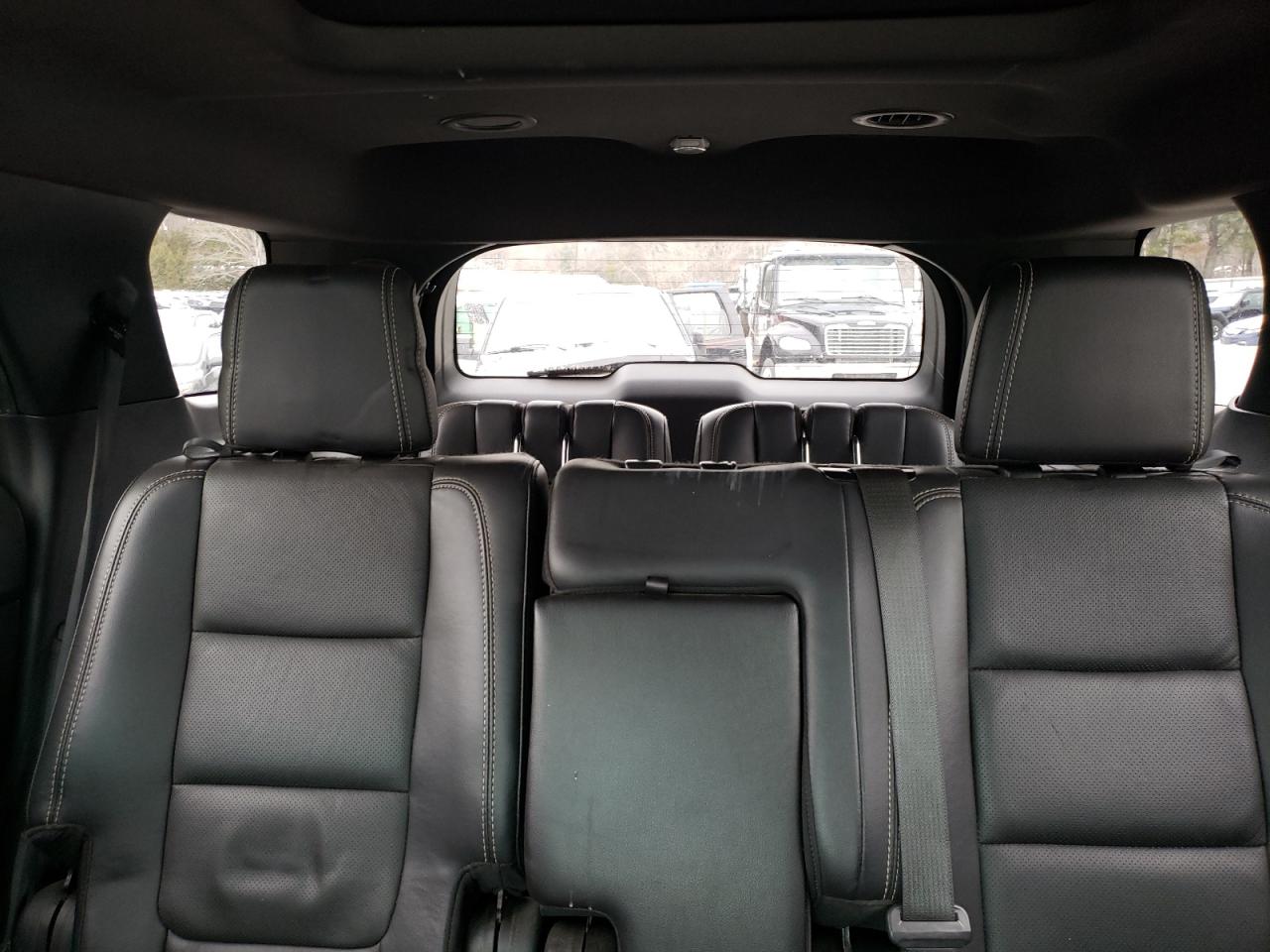 2015 Ford Explorer - Image 10