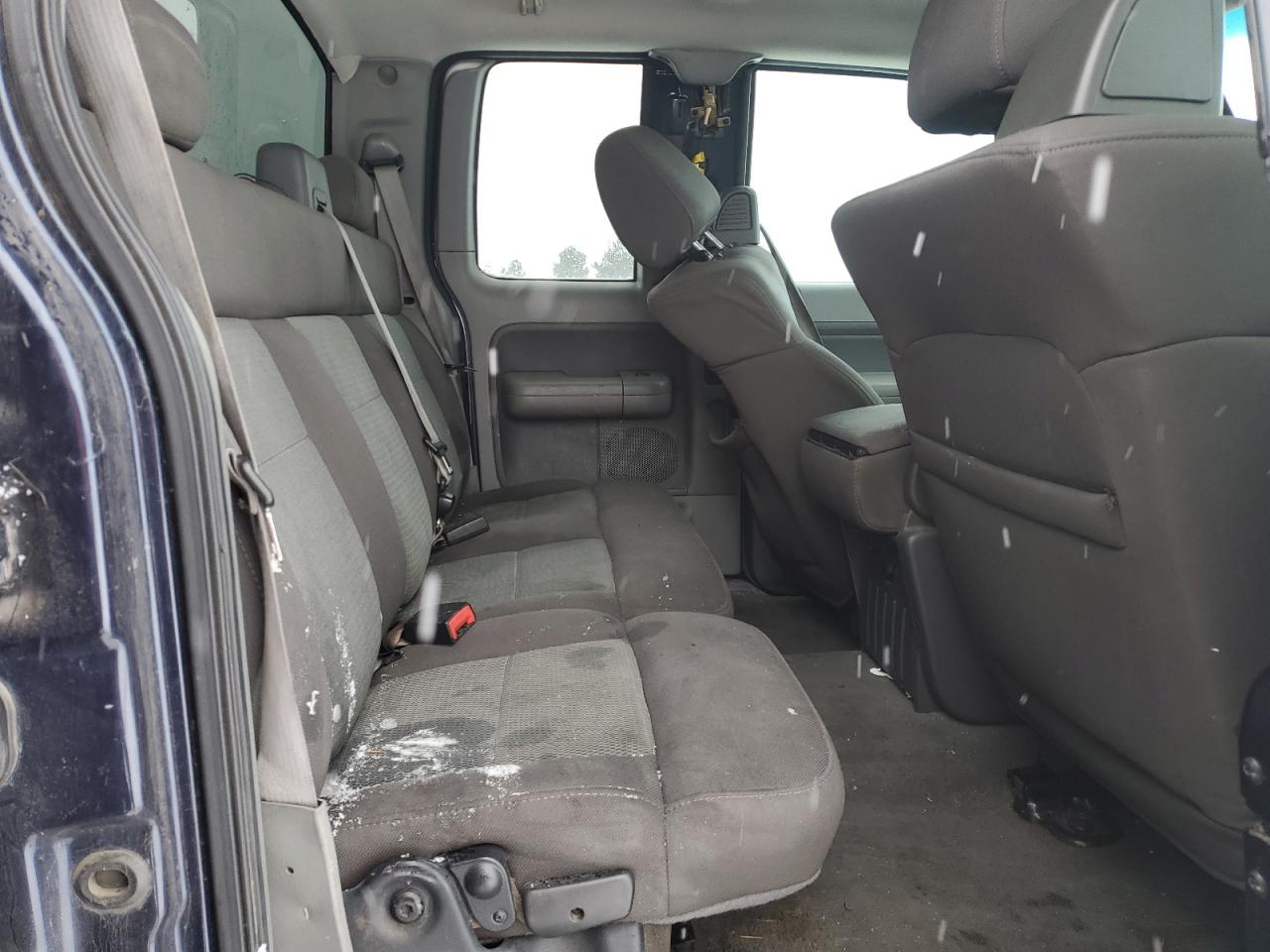 2005 Ford F-150 - Image 10
