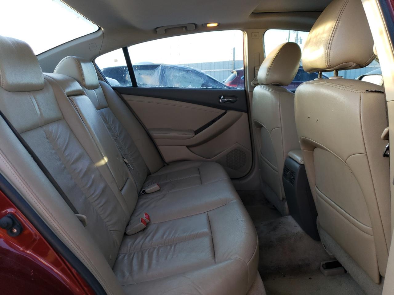 2010 Nissan Altima - Image 10