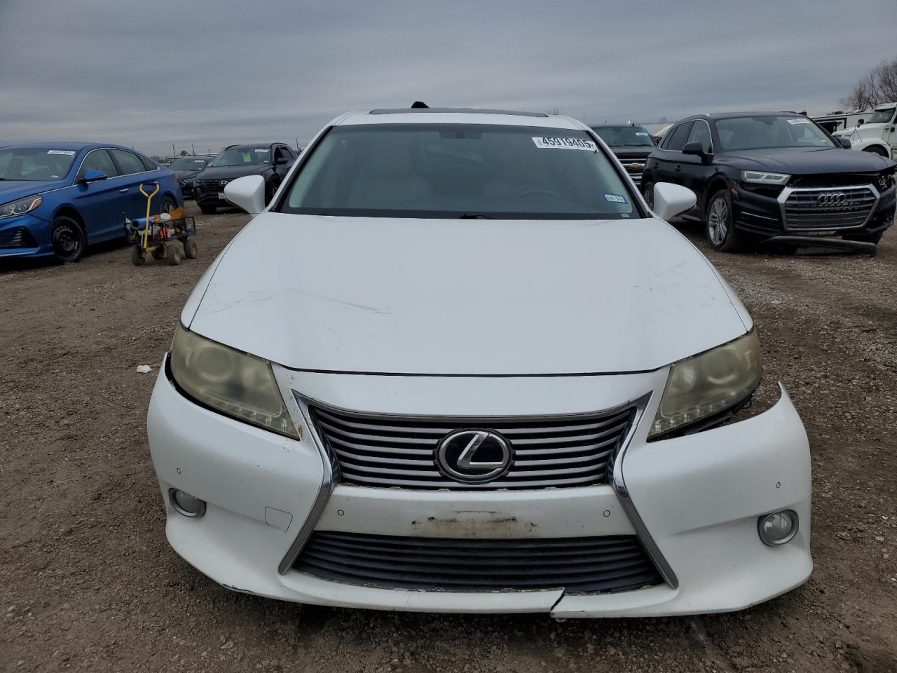 2013 Lexus ES - Image 5