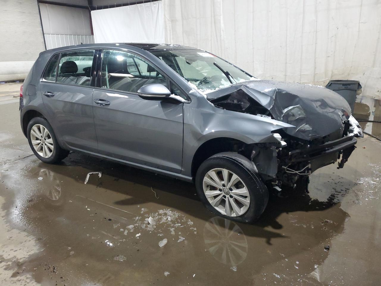2020 Volkswagen Golf - Image 4