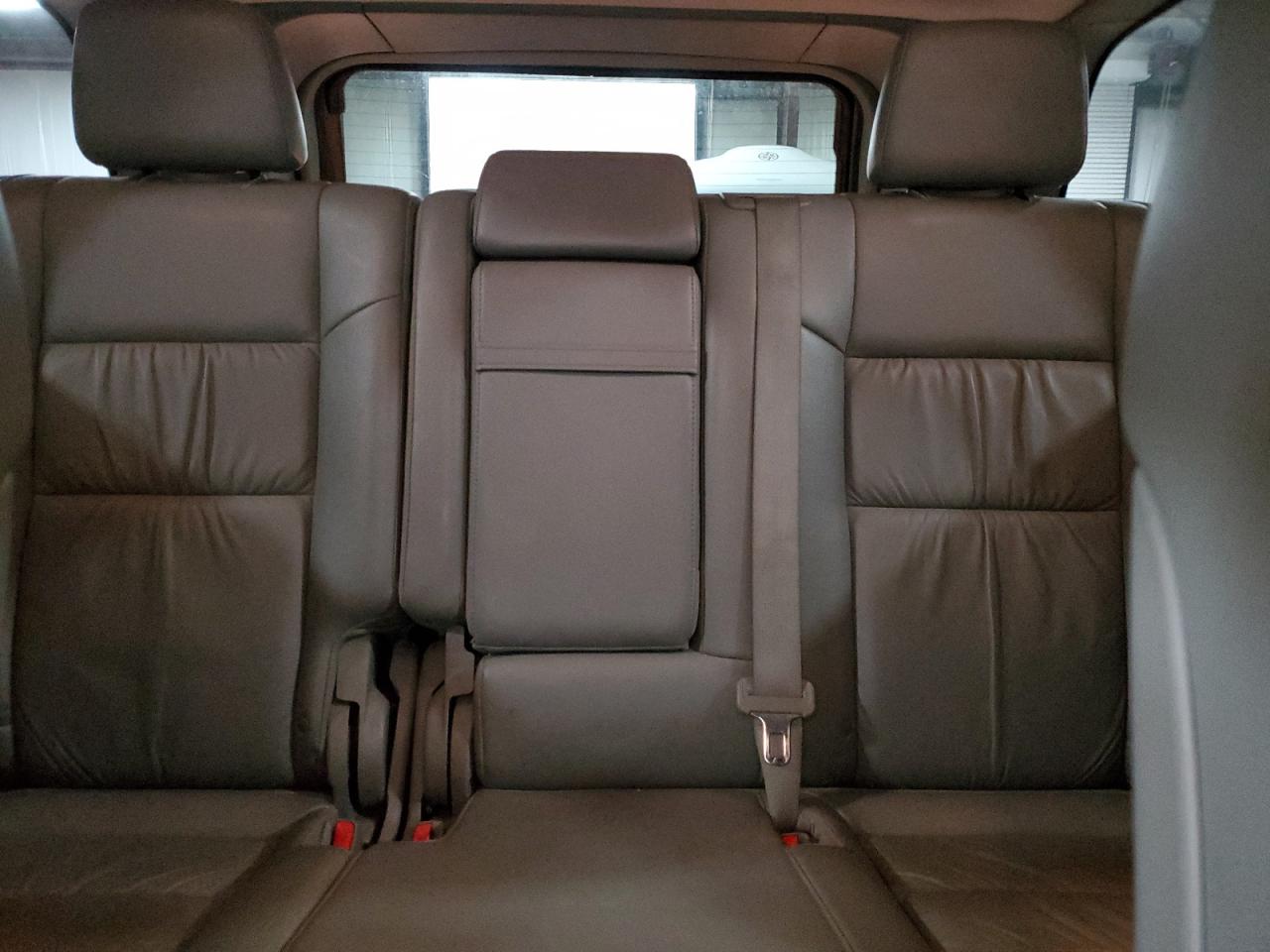 2011 Jeep Grand Cherokee - Image 10